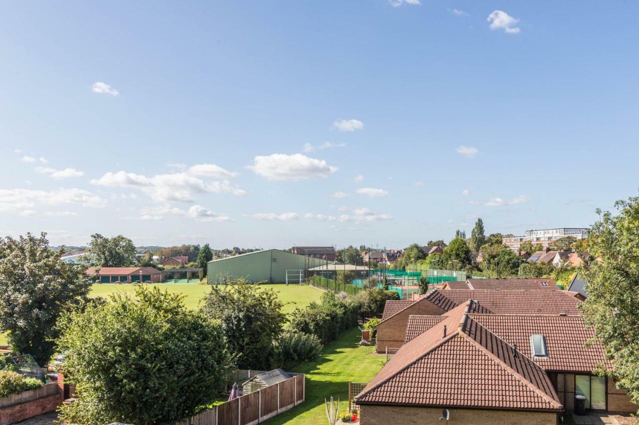 West Bridgford Classy 2Bed Flat นอตติงแฮม ภายนอก รูปภาพ